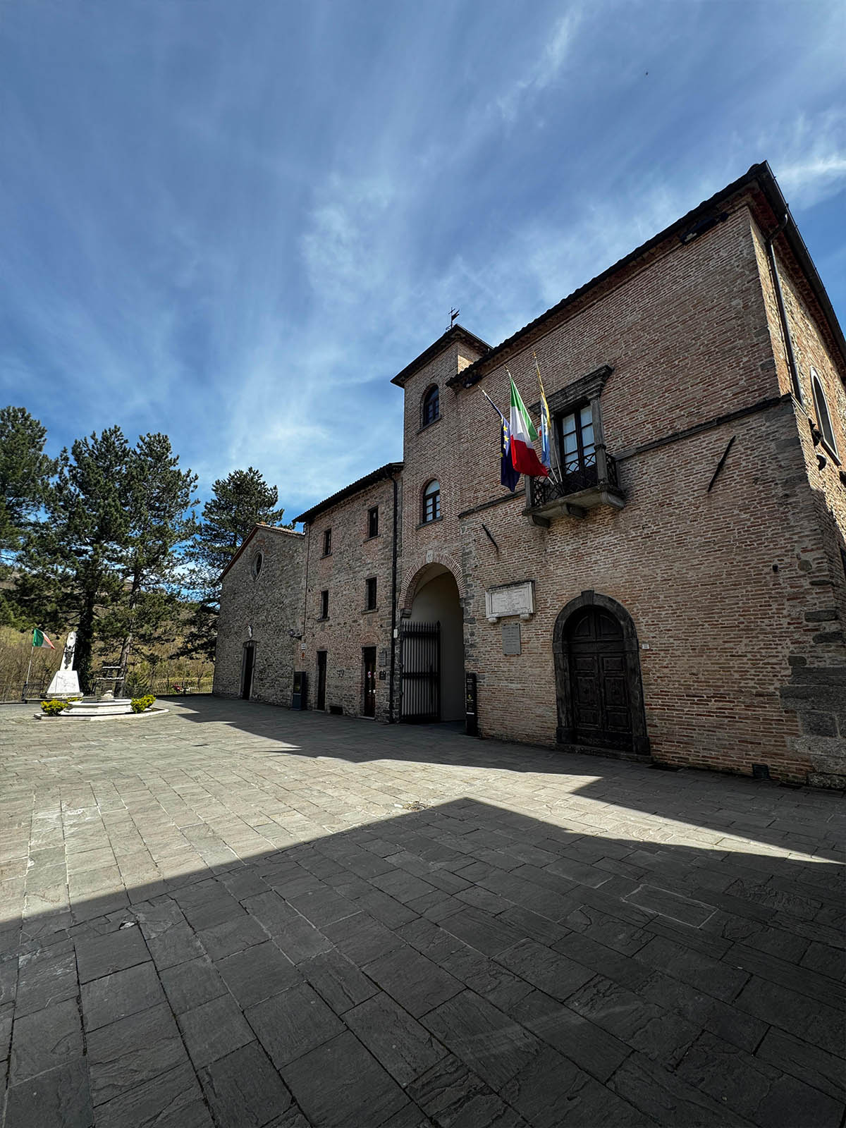 sandra-casa-vacanze-appartamento-ad-apecchio-pu-palazzo-ubaldini-4 sandra-casa-vacanze-appartamento-ad-apecchio-pu-palazzo-ubaldini-4